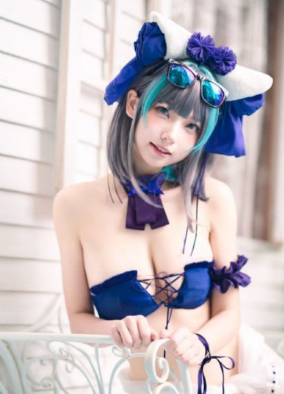 交换朋友夫妇客厅互换视频