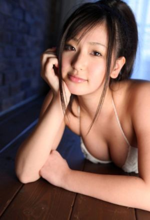 夏家三千金演员表