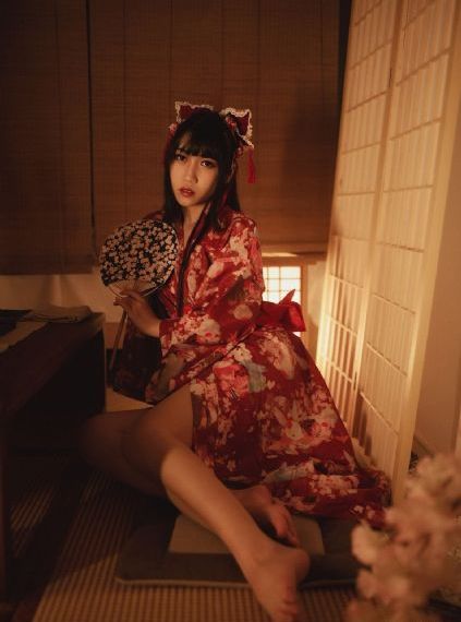 灯草花和灯免费